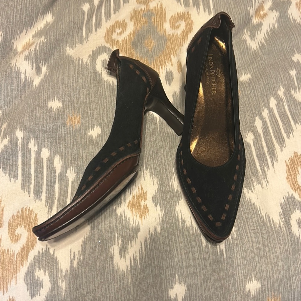 Linda Pritcher heels